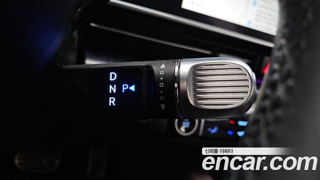 Hyundai Ioniq 6 Long Range AWD Exclusive + 2023 — фото 9