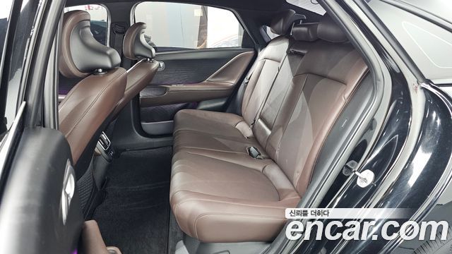 Hyundai Ioniq 6 Long Range AWD Exclusive + 2023 — фото 12