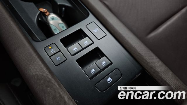 Hyundai Ioniq 6 Long Range AWD Exclusive + 2023 — фото 30