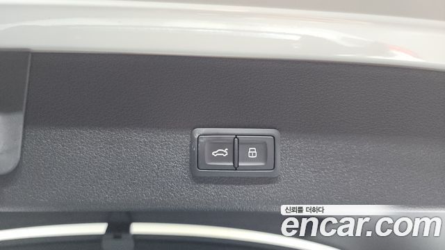 Audi e-tron 55 Quattro Sportback 2021 — фото 16