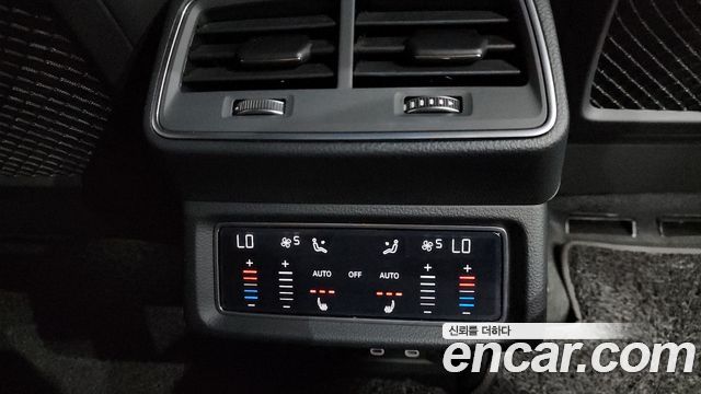 Audi e-tron 55 Quattro Sportback 2021 — фото 33