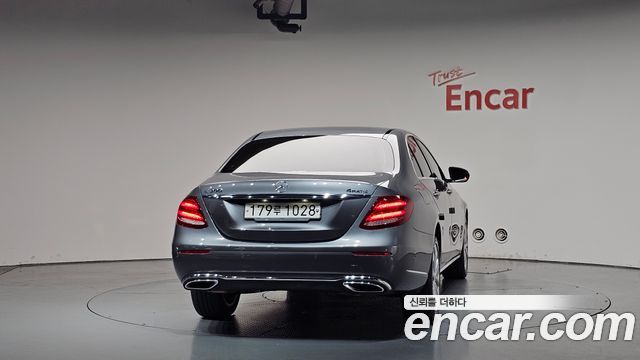 Mercedes-Benz E-Class (W213) E300 4MATIC Exclusive 2020 — фото 4