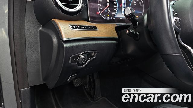 Mercedes-Benz E-Class (W213) E300 4MATIC Exclusive 2020 — фото 18