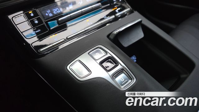 Hyundai Grandeur (IG) 3.0 LPi Premium 2021 — фото 9