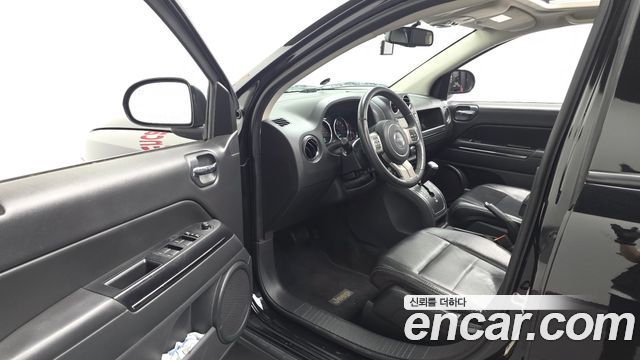 Jeep Compass 2.4 Limited 1st 2012 — фото 10