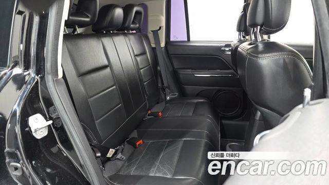 Jeep Compass 2.4 Limited 1st 2012 — фото 12