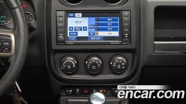 Jeep Compass 2.4 Limited 1st 2012 — фото 14