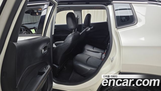 Jeep Compass (II) 2.4 Limitied AWD 2019 — фото 11