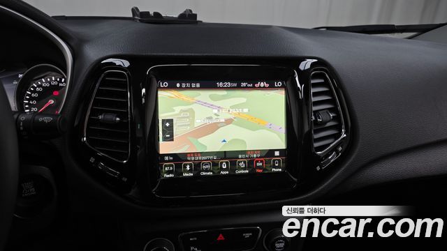 Jeep Compass (II) 2.4 Limitied AWD 2019 — фото 13
