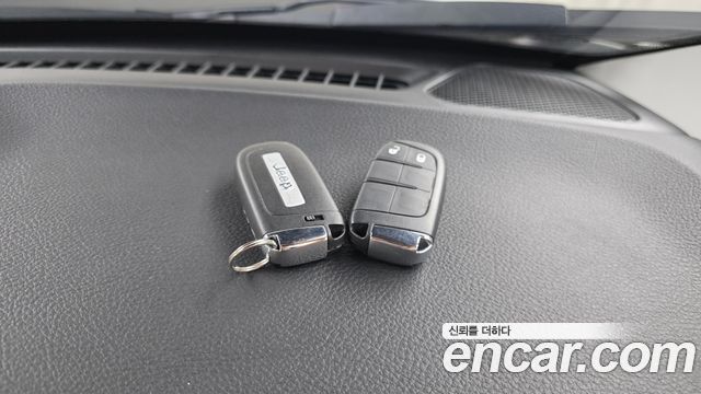 Jeep Compass (II) 2.4 Limitied AWD 2019 — фото 17