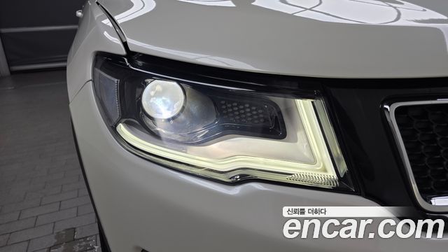Jeep Compass (II) 2.4 Limitied AWD 2019 — фото 22