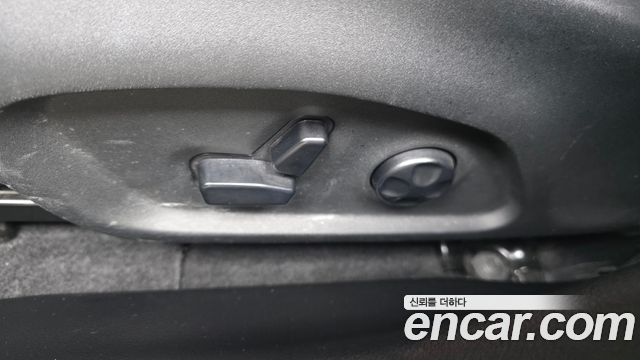 Jeep Compass (II) 2.4 Limitied AWD 2019 — фото 31