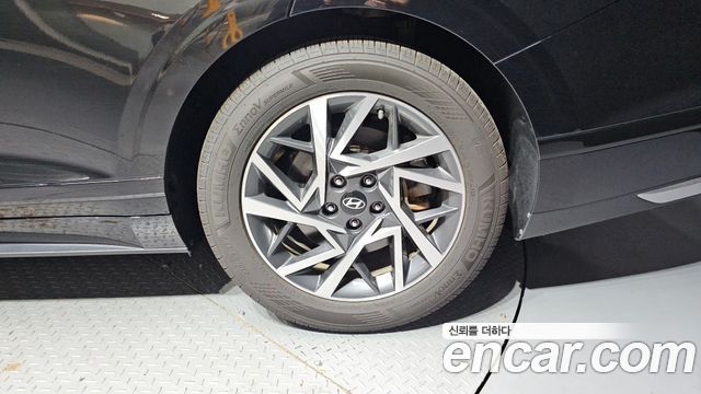 Hyundai Grandeur (GN7) 3.5 LPG 2WD Premium 2023 — фото 21