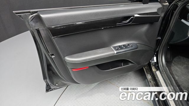 Hyundai Grandeur (GN7) 3.5 LPG 2WD Premium 2023 — фото 24