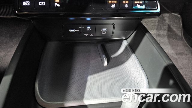 Hyundai Grandeur (GN7) 3.5 LPG 2WD Premium 2023 — фото 27
