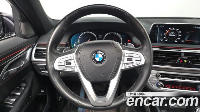 BMW 7 Series (G11) 730Ld xDrive M Sport 2017 — фото 13