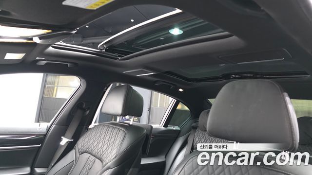 BMW 7 Series (G11) 730Ld xDrive M Sport 2017 — фото 19