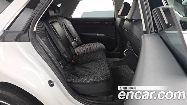 Hyundai Grandeur (GN7) 3.5 LPG 2WD (Taxi) Deluxe 2023 — фото 11