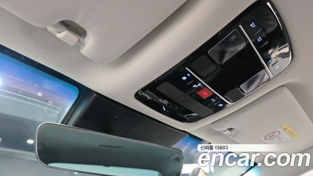 Hyundai Grandeur (GN7) 3.5 LPG 2WD (Taxi) Deluxe 2023 — фото 19
