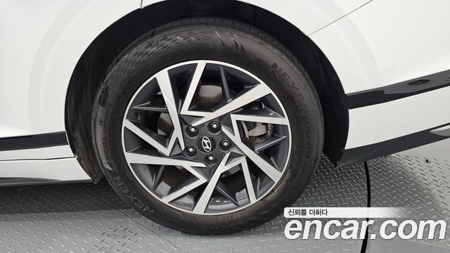 Hyundai Grandeur (GN7) 3.5 LPG 2WD (Taxi) Deluxe 2023 — фото 21