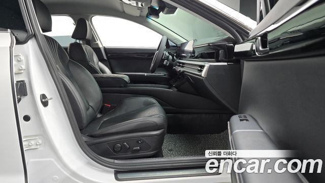 Hyundai Grandeur (GN7) 3.5 LPG 2WD (Taxi) Deluxe 2023 — фото 26