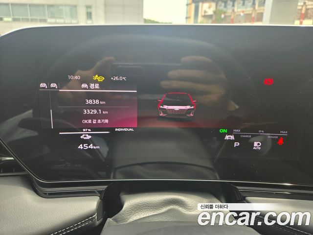 Audi A6 e-tron Performance S Line Black Edition 2025 — фото 7