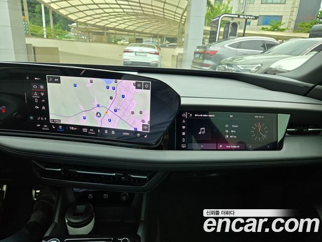 Audi A6 e-tron Performance S Line Black Edition 2025 — фото 10