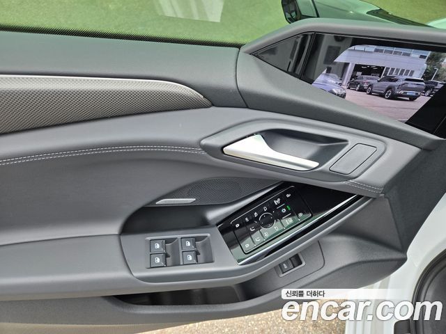 Audi A6 e-tron Performance S Line Black Edition 2025 — фото 19