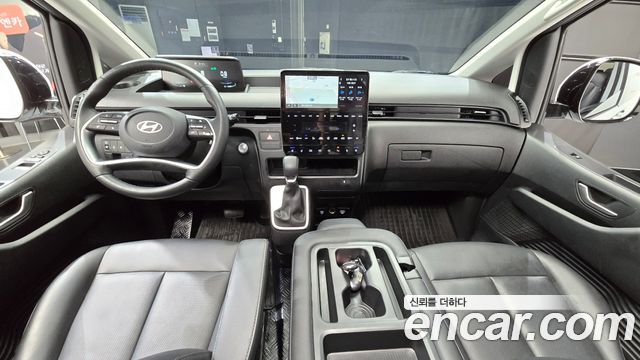 Hyundai Staria Tourer 11-Seater Modern 2025 — фото 7