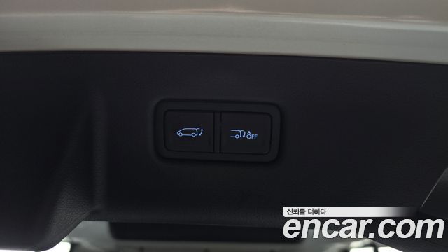 Hyundai Staria Tourer 11-Seater Modern 2025 — фото 21