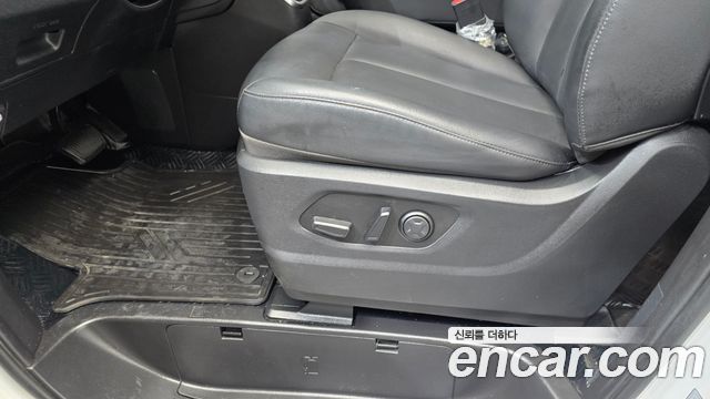Hyundai Staria Tourer 11-Seater Modern 2025 — фото 23