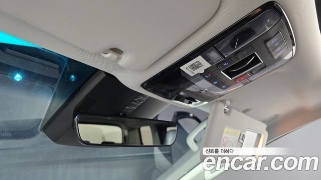 Hyundai Staria Tourer 11-Seater Modern 2025 — фото 24