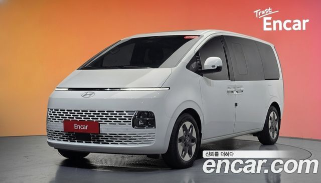 Hyundai Staria Tourer 11-Seater Modern 2025 — фото 1