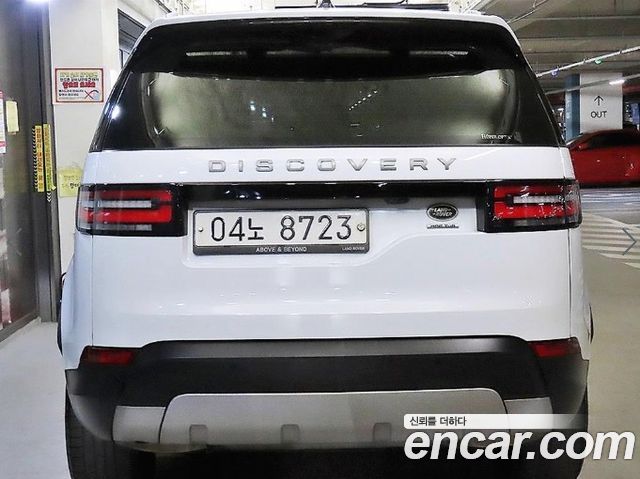 Land Rover Discovery 5 3.0 TD6 HSE 2017 — фото 5