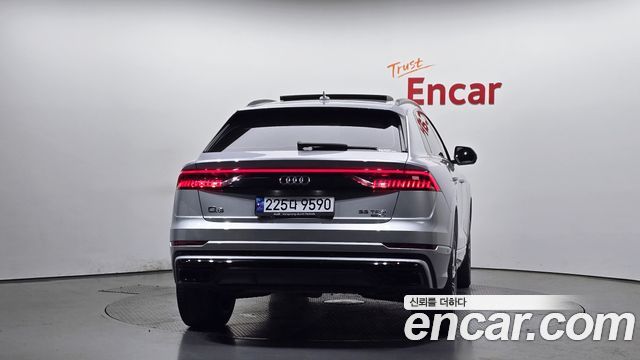 Audi Q8 (4M) 55 TFSI Quattro Premium 2021 — фото 4