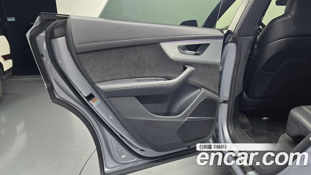 Audi Q8 (4M) 55 TFSI Quattro Premium 2021 — фото 25