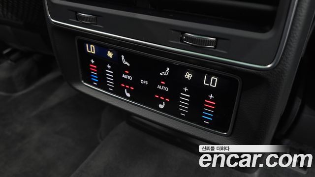 Audi Q8 (4M) 55 TFSI Quattro Premium 2021 — фото 28