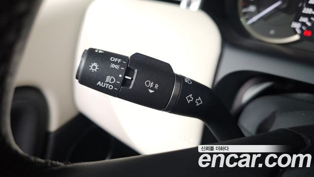 Land Rover Discovery Sport (II) P250 SE 2023 — фото 28