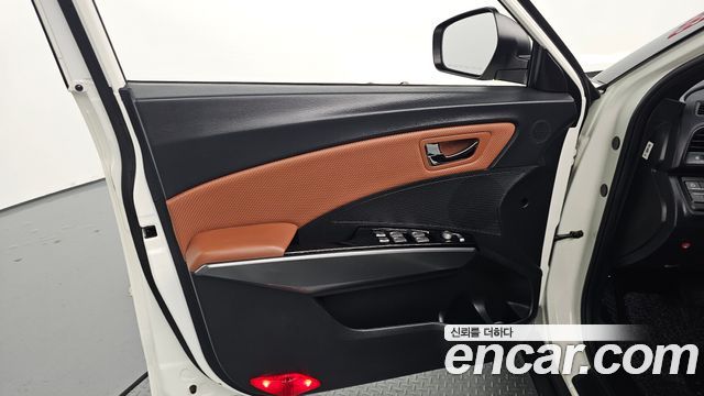 KG Mobility (SsangYong) Tivoli Armor Gear Plus 2WD 2019 — фото 35