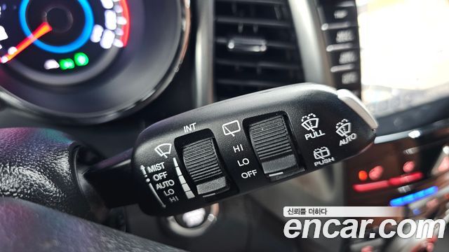 KG Mobility (SsangYong) Tivoli Armor Gear Plus 2WD 2019 — фото 36