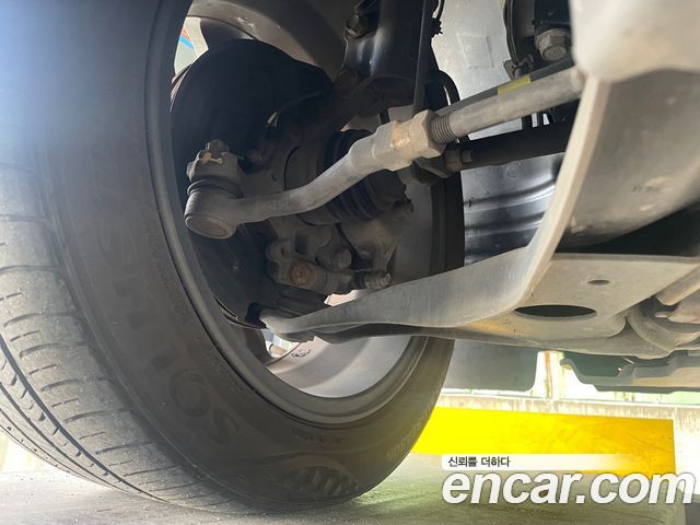 KG Mobility (SsangYong) Tivoli Armor Gear Plus 2WD 2019 — фото 37
