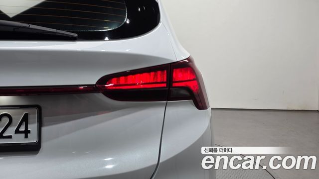 Hyundai Santa Fe Diesel 2.2 2WD Prestige 2021 — фото 23