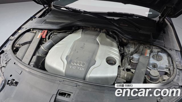 Audi A8 3.0 TDI Quattro LWB D4 2013 — фото 6