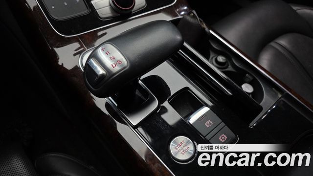 Audi A8 3.0 TDI Quattro LWB D4 2013 — фото 9