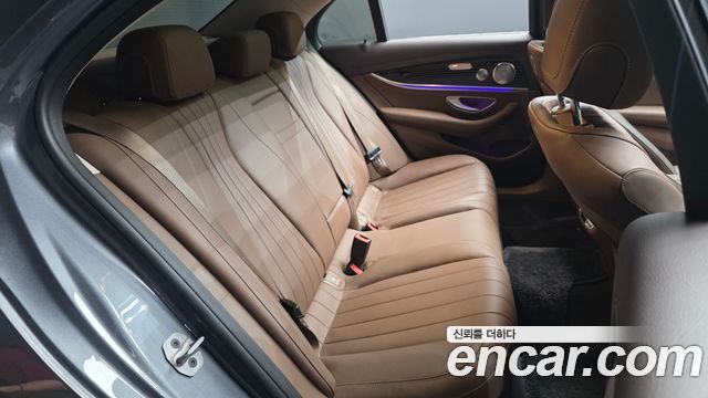 Mercedes-Benz E-Class (W213) E450 4MATIC Exclusive 2020 — фото 11