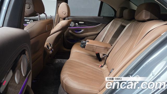 Mercedes-Benz E-Class (W213) E450 4MATIC Exclusive 2020 — фото 12