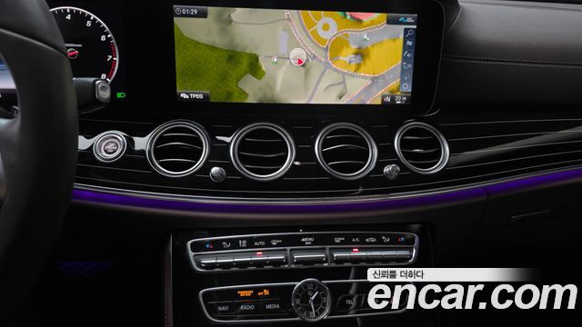 Mercedes-Benz E-Class (W213) E450 4MATIC Exclusive 2020 — фото 14