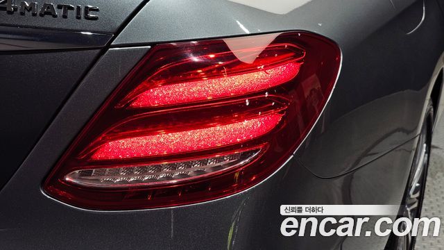 Mercedes-Benz E-Class (W213) E450 4MATIC Exclusive 2020 — фото 23