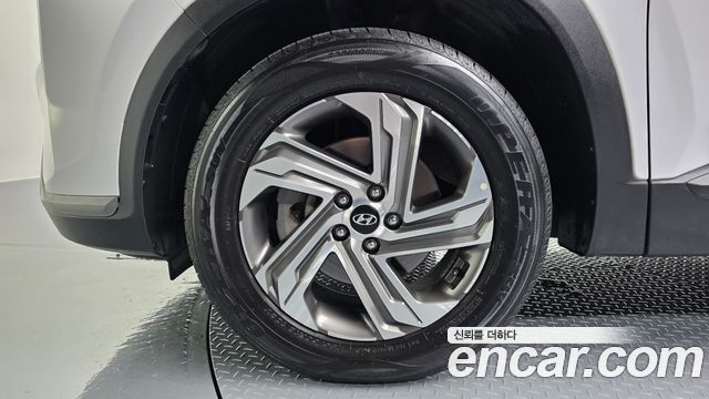 Hyundai Santa Fe Diesel 2.2 2WD Prestige 2021 — фото 5