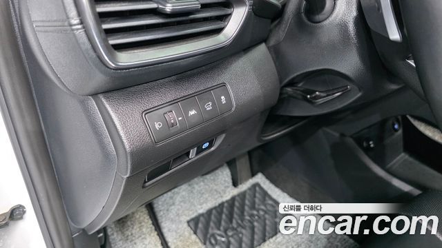 Hyundai Santa Fe Diesel 2.2 2WD Prestige 2021 — фото 18